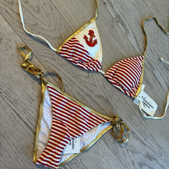 Nwt red & white stripe with anchor adjustable bikini set size large - Picture 2 of 3